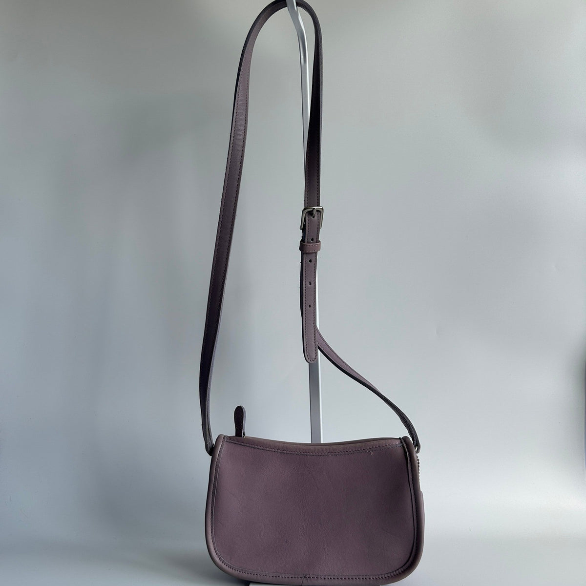 Coach Swinger 20 Purple Glove Tanned Leather Crossbody Bag 9031 Excellent1