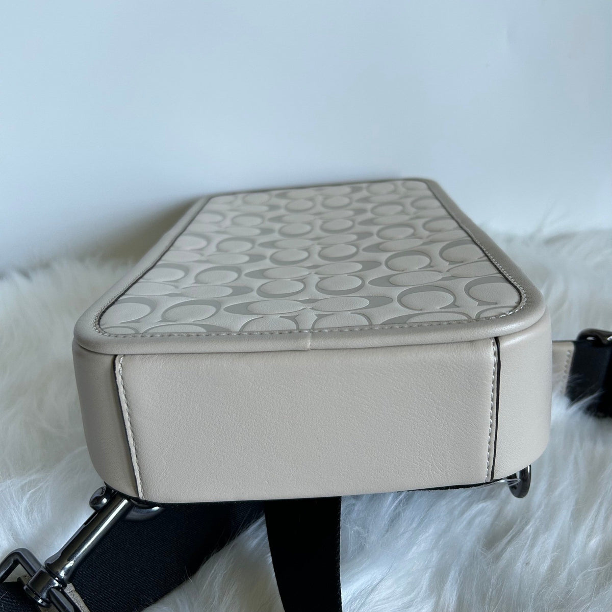 Coach Sullivan Crossbody Chalk White Signature Leather CJ670 Excellent3