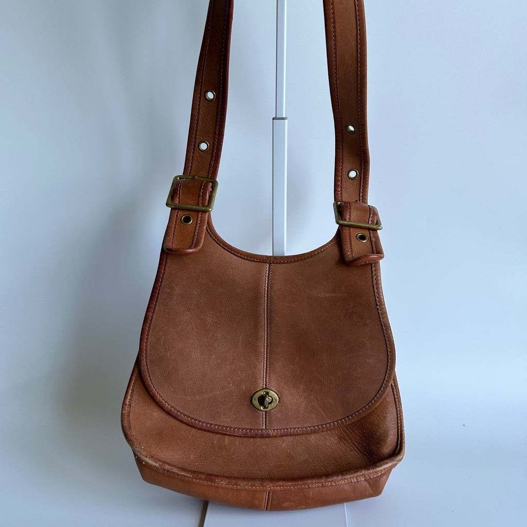 Coach Crescent Saddle 9235 British Tan Leather Shoulder Bag Good0