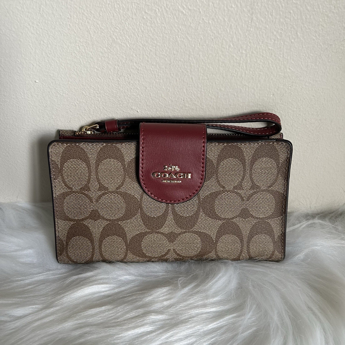 Coach Tech Wallet Khaki Cherry Signature Canvas Leather Wristlet Excellent0