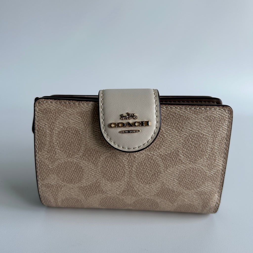 Coach Medium Corner Zip Wallet Khaki Chalk Canvas Leather Excellent0