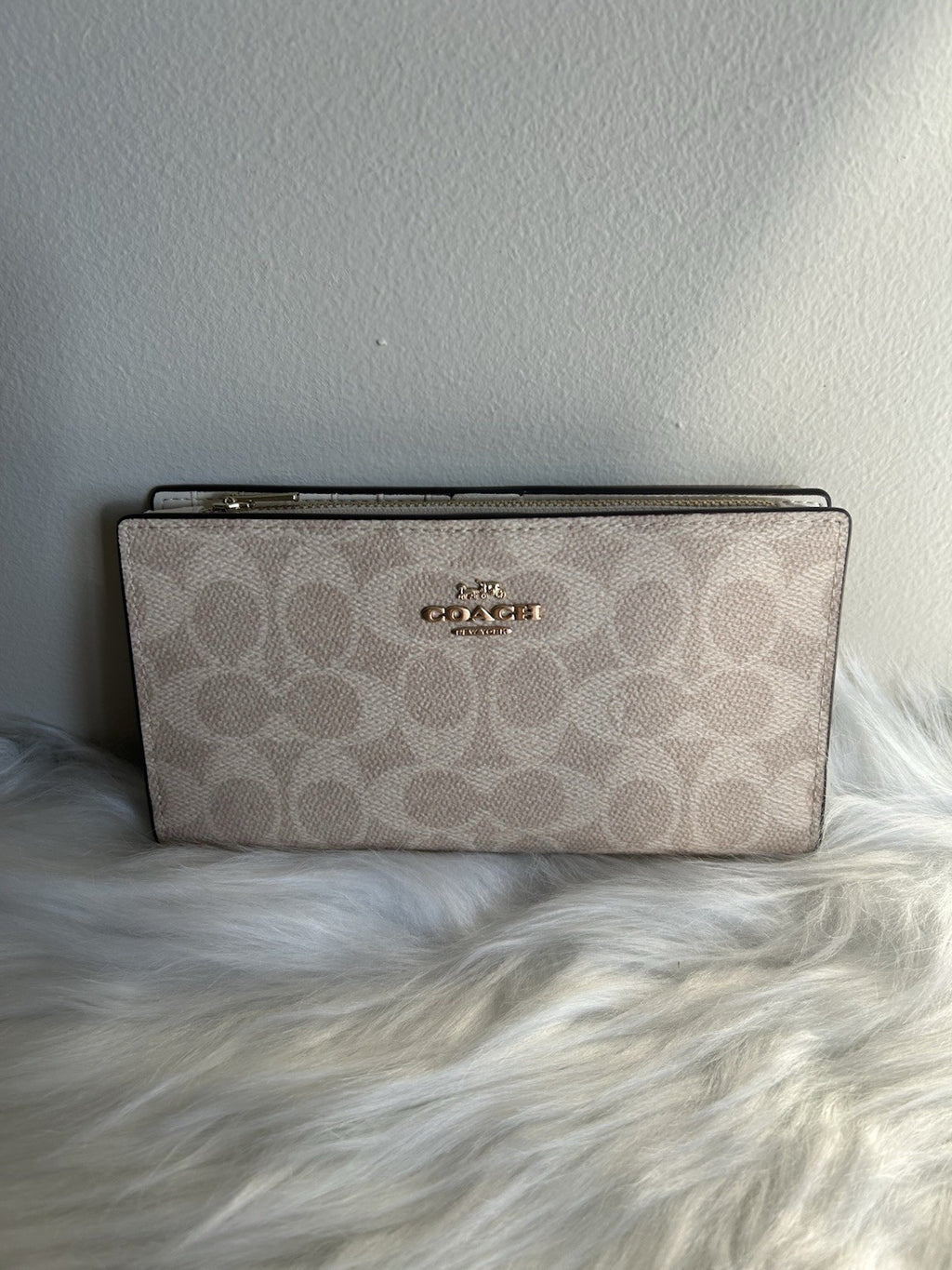 Coach Slim Wallet Chalk White Signature Canvas Leather C4452 Excellent0