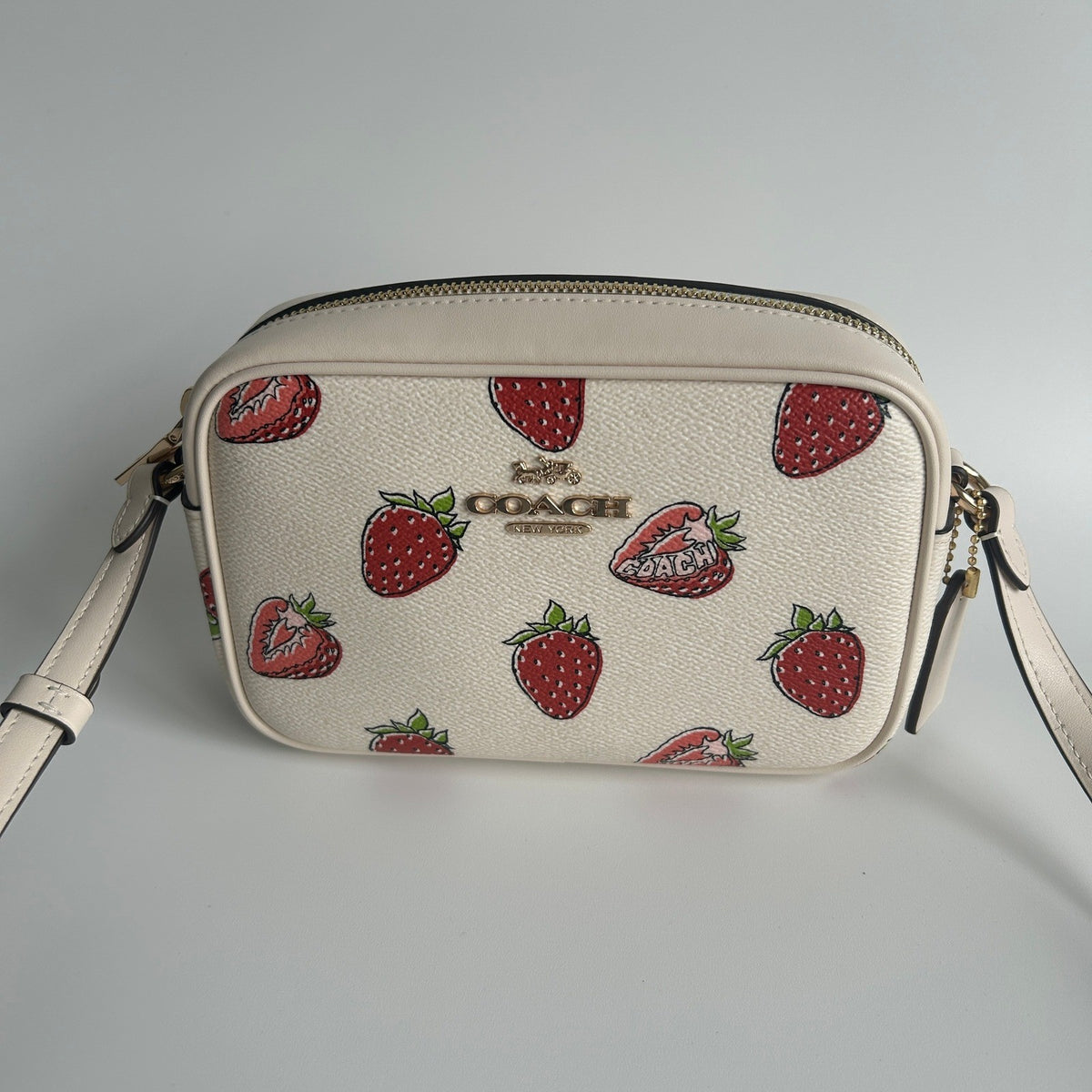 Coach Jamie Strawberry Chalk White Pebbled Leather Camera Bag Excellent0