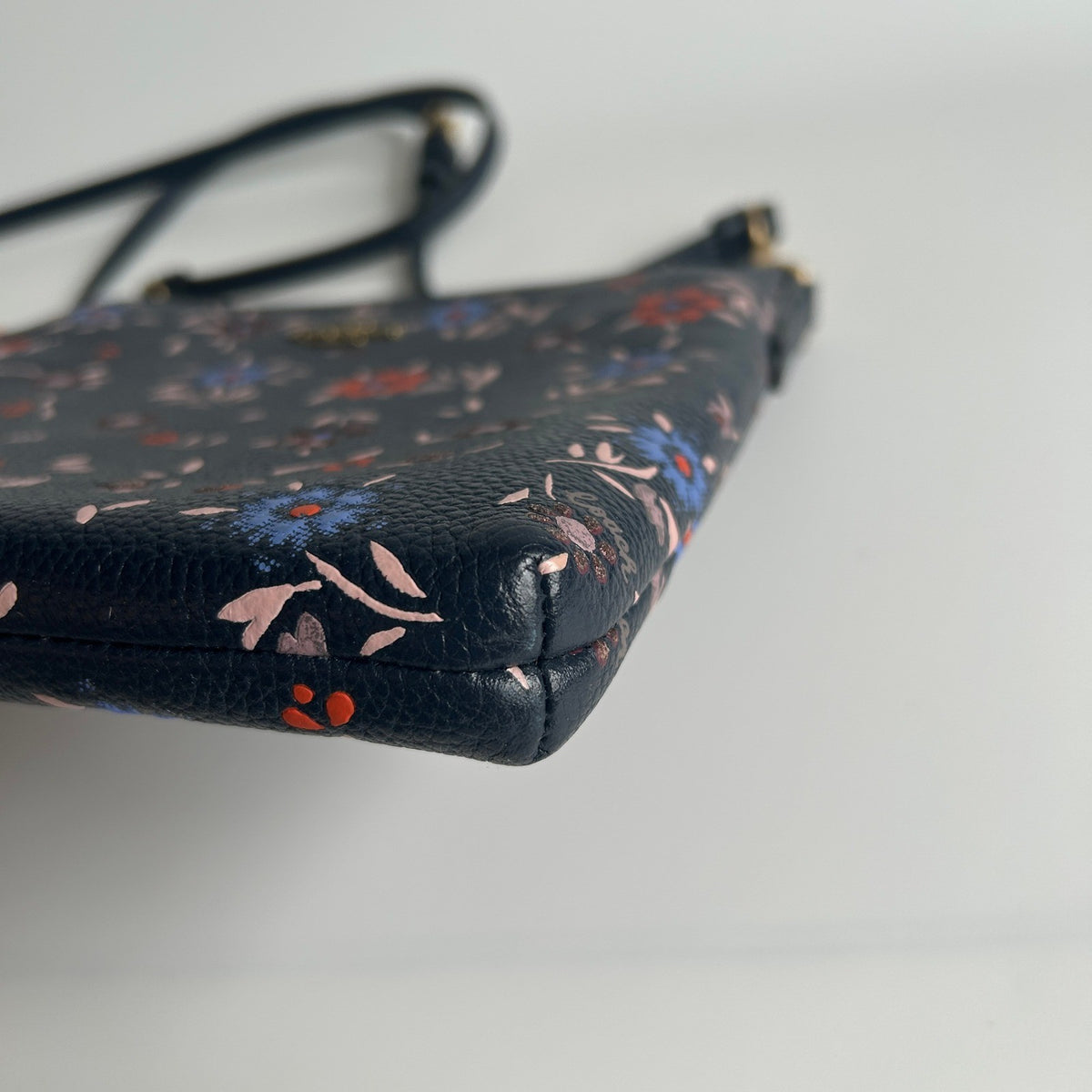 Coach Kitt Messenger Wildflower Navy Pebbled Leather Crossbody Bag Excellent5
