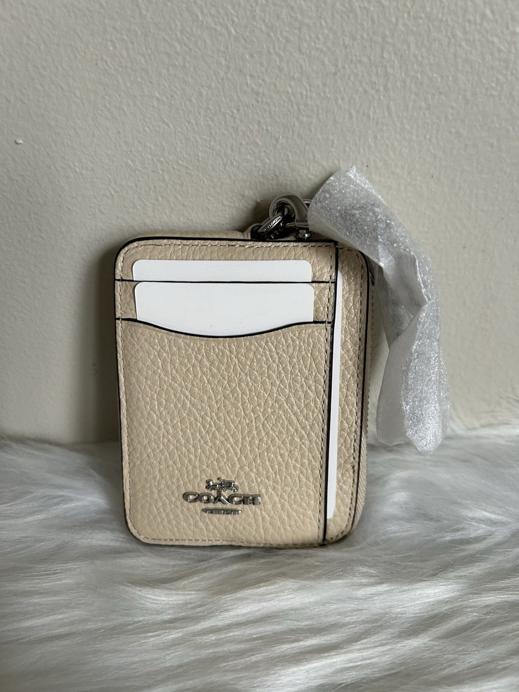 Coach 6303 Ivory Pebbled Leather Zip Card Case NWT0