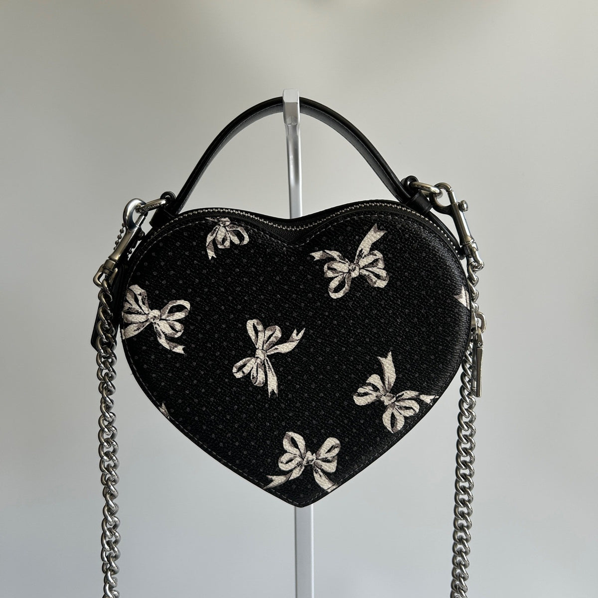 Coach Heart Crossbody Black Bow Print Coated Canvas Bag Excellent1