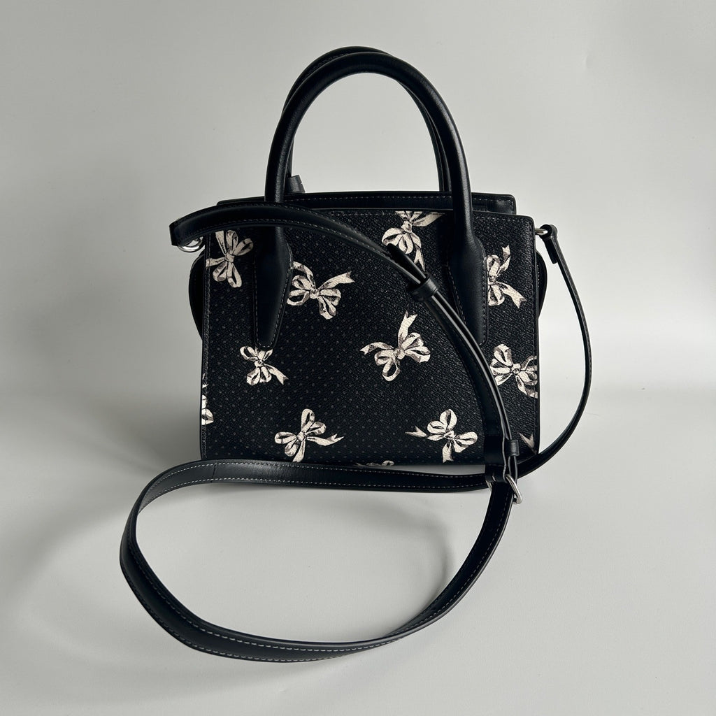 Coach Andrea Carryall Black Bow Print Leather Crossbody Bag CAA77 Excellent2