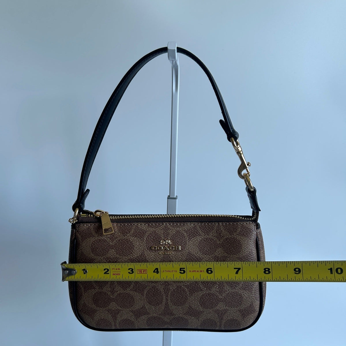 Coach Nolita 19 Tan Black Signature Canvas Wristlet Bag Excellent6