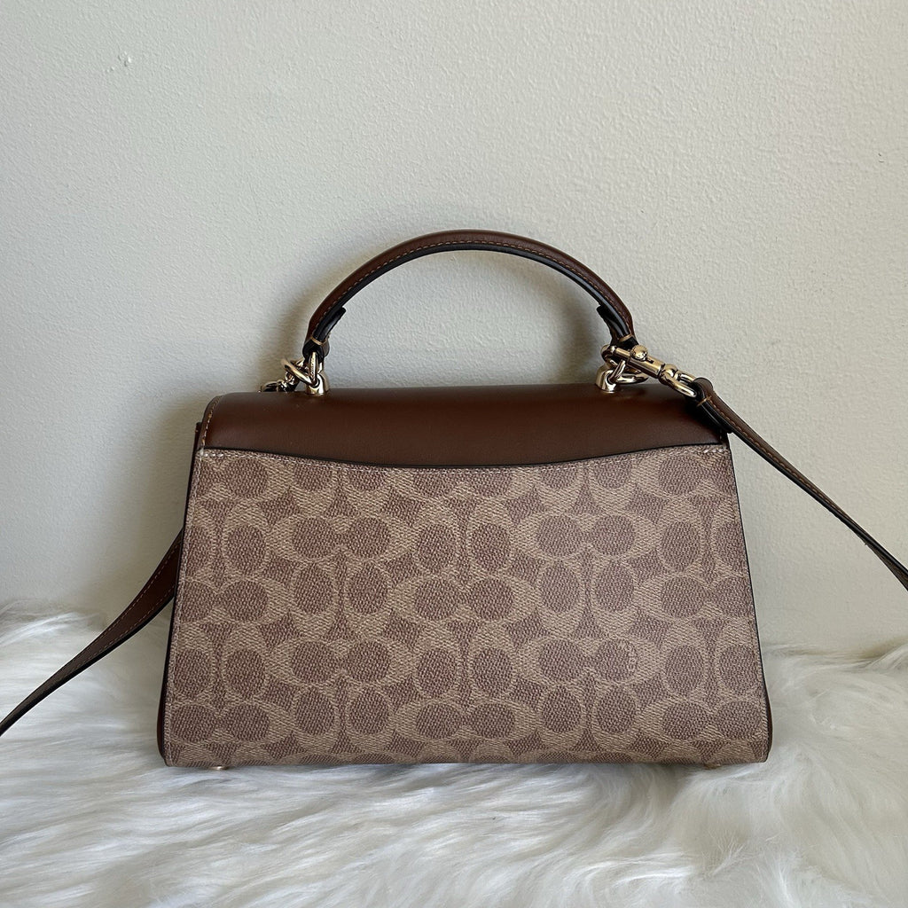 Coach Eliza Brown Signature Canvas Leather Shoulder Bag Excellent1