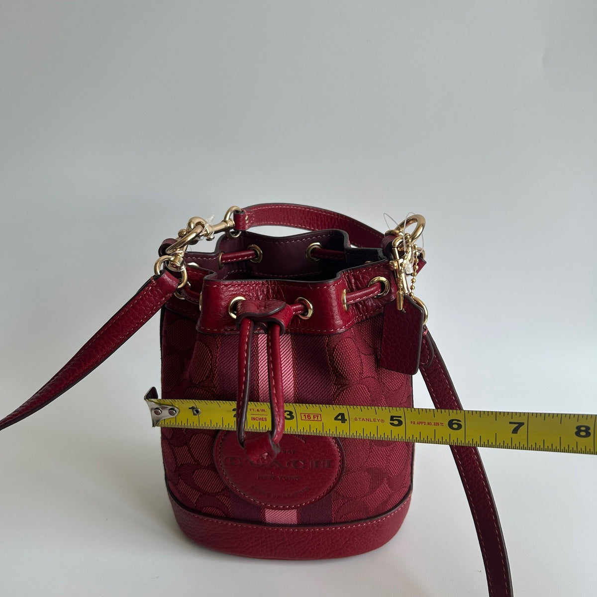Coach Dempsey 15 Apple Red Jacquard Leather Bucket Bag Excellent5