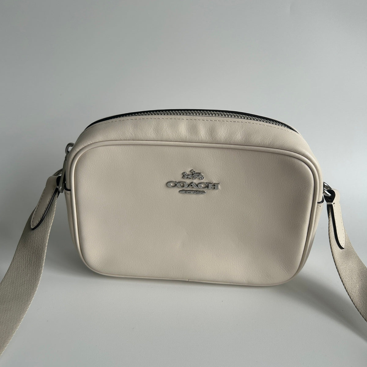 Coach Mini Jamie Chalk White Pebbled Leather Camera Bag Excellent0