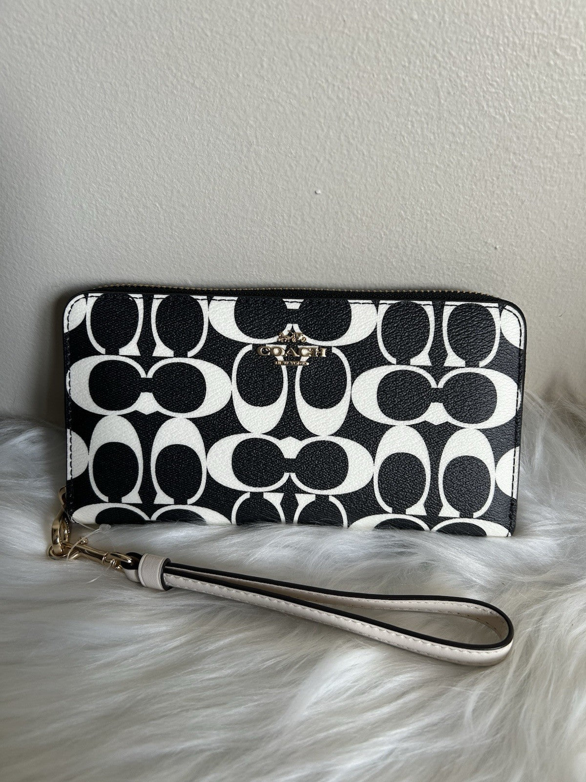 Coach Large Phone Wallet Black White Signature Canvas Leather CP409 NEW0