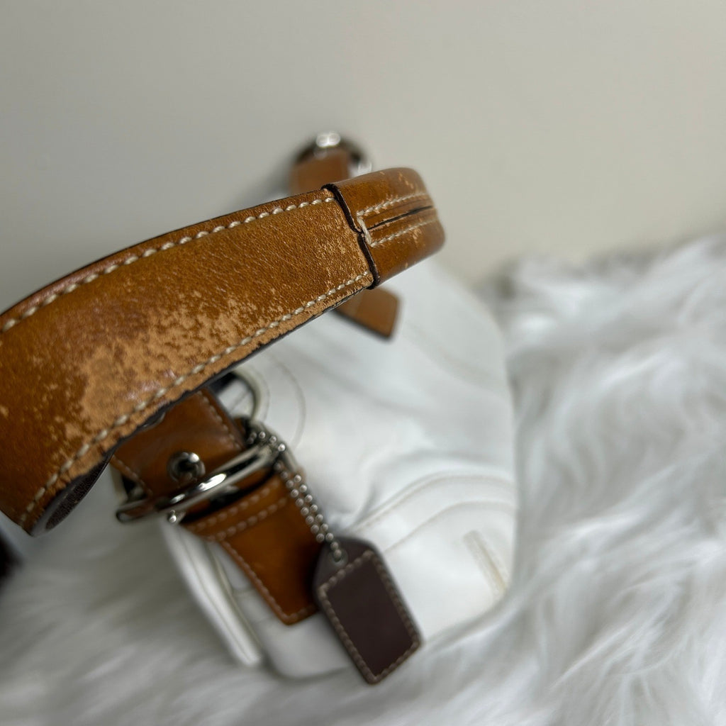 Coach Soho Buckle Flap White Tan Leather Shoulder Bag GOOD3