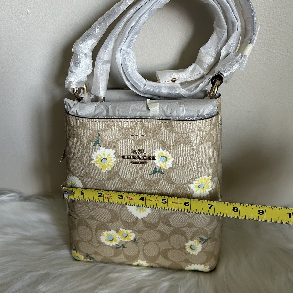 Coach Town Bucket Bag Khaki Multi Daisy Floral Canvas Leather C3411 NWT5