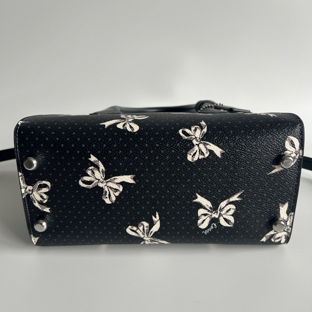 Coach Andrea Carryall Black Bow Print Leather Crossbody Bag CAA77 Excellent3