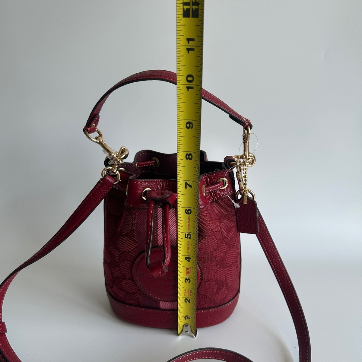 Coach Dempsey 15 Apple Red Jacquard Leather Bucket Bag Excellent6