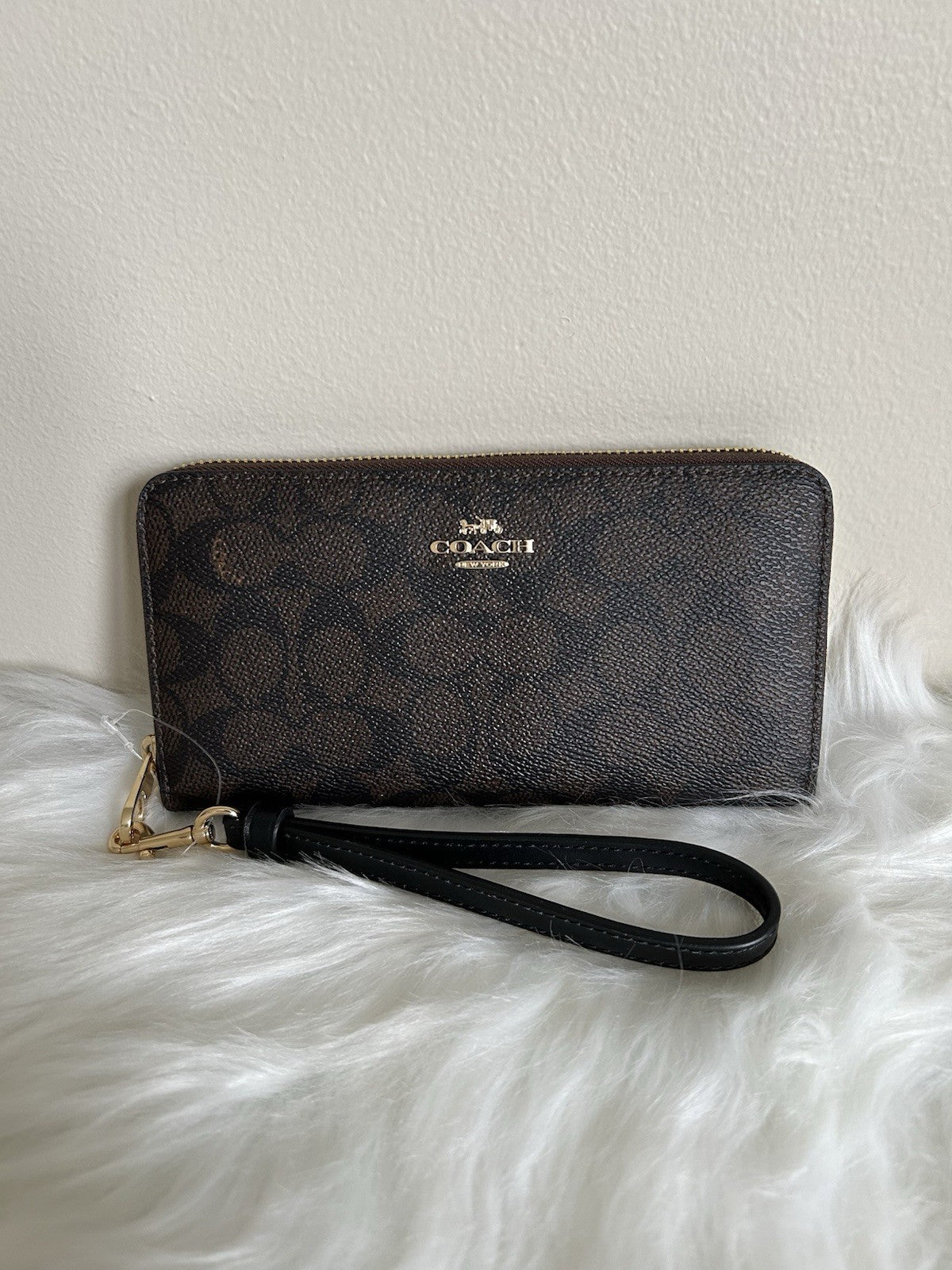 Coach Zip Around Wallet Brown Black Signature Canvas Wristlet Excellent0