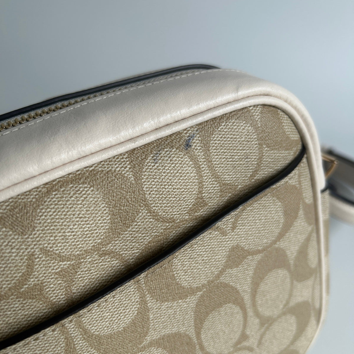 Coach Jamie Chalk White Signature Canvas Leather Camera Bag Good4