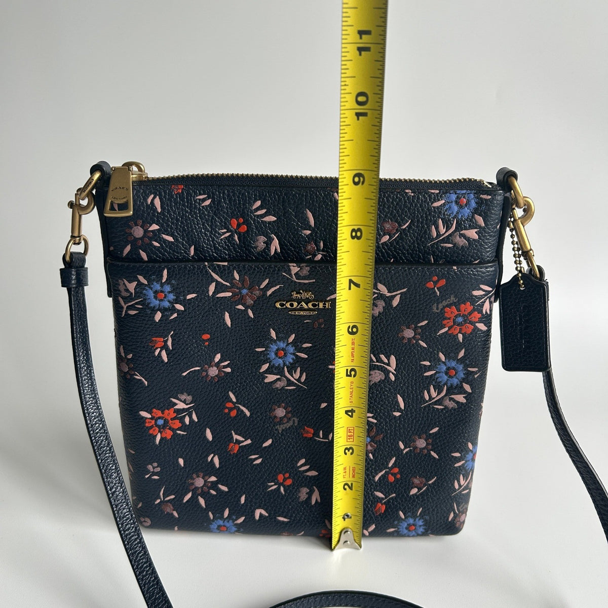 Coach Kitt Messenger Wildflower Navy Pebbled Leather Crossbody Bag Excellent9