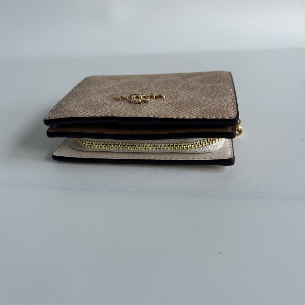 Coach Snap Wallet Sand Chalk Signature Canvas Leather Bifold Good3