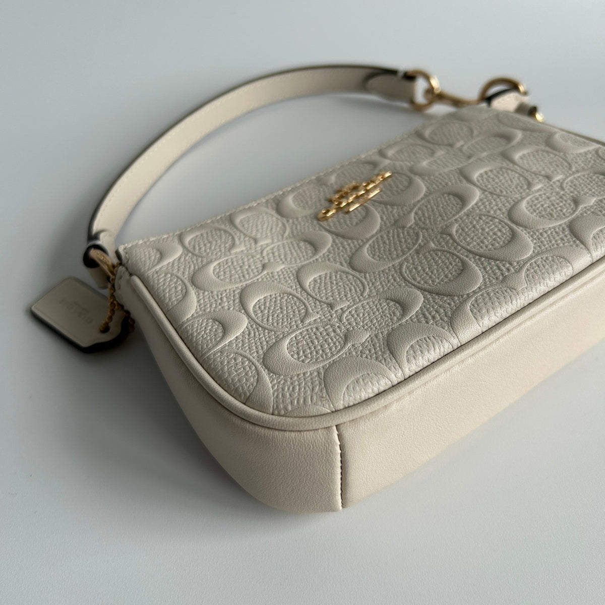 Coach Nolita 15 Chalk White Signature Leather Wristlet Excellent4