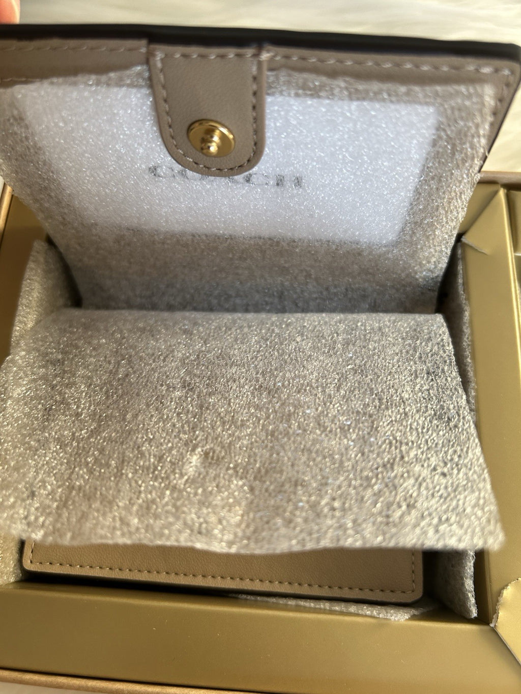 Coach Signature Leather Snap Wallet Keychain Set Chalk White NEW1