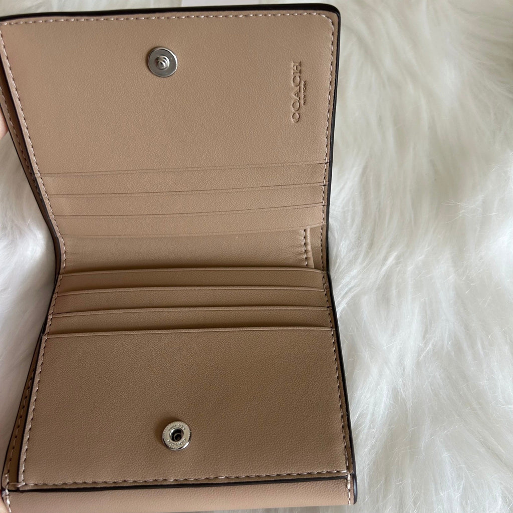 Coach Eliza Taupe Leather Small Wallet New With Tags CP2544