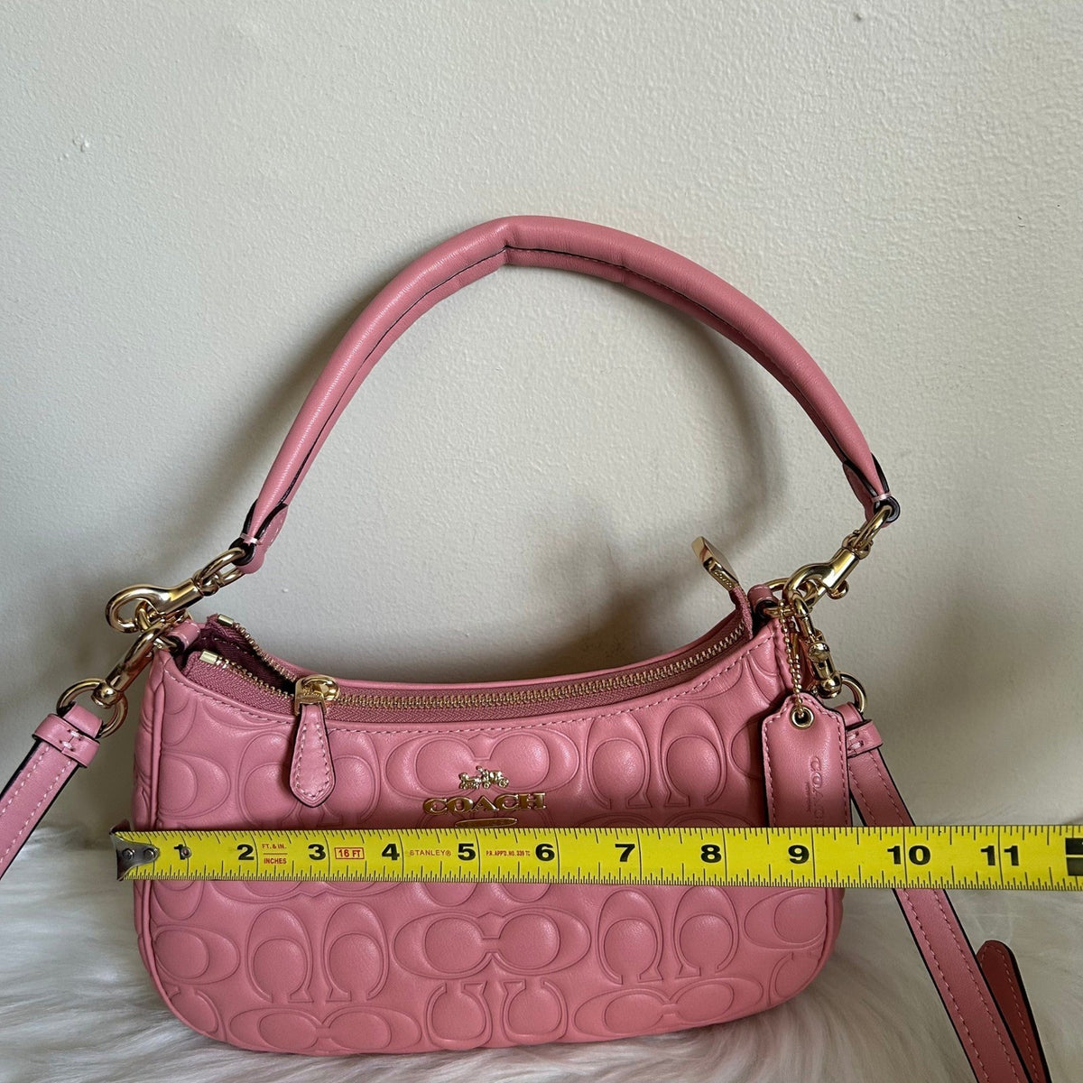 Coach Teri Pink Signature Leather Shoulder Bag Excellent6
