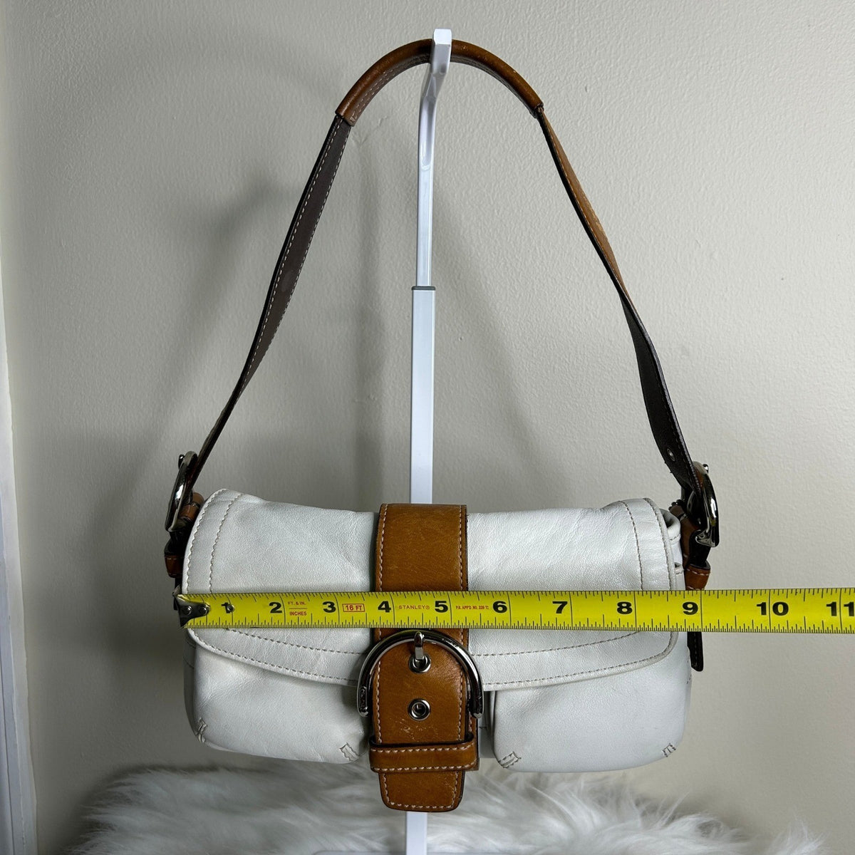 Coach Soho Buckle Flap White Tan Leather Shoulder Bag GOOD9