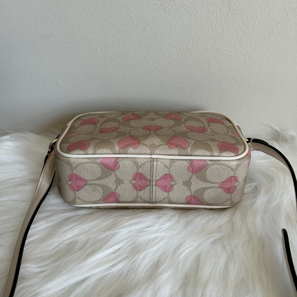 Coach Jamie Camera Bag Chalk Multi Signature Canvas Heart Crossbody Excellent3