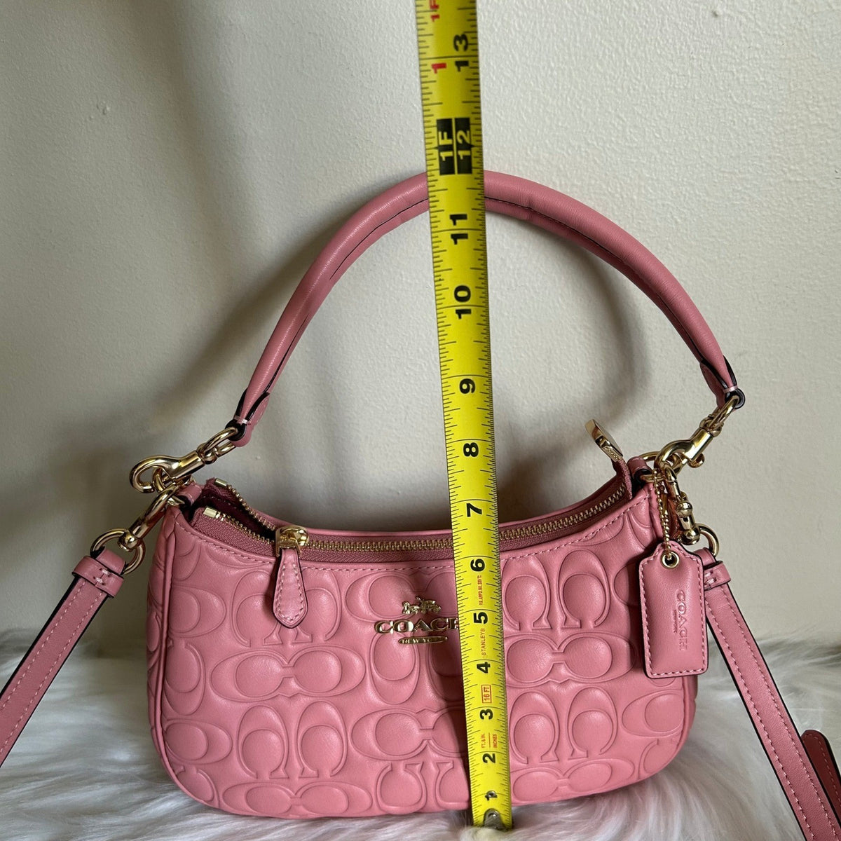 Coach Teri Pink Signature Leather Shoulder Bag Excellent7