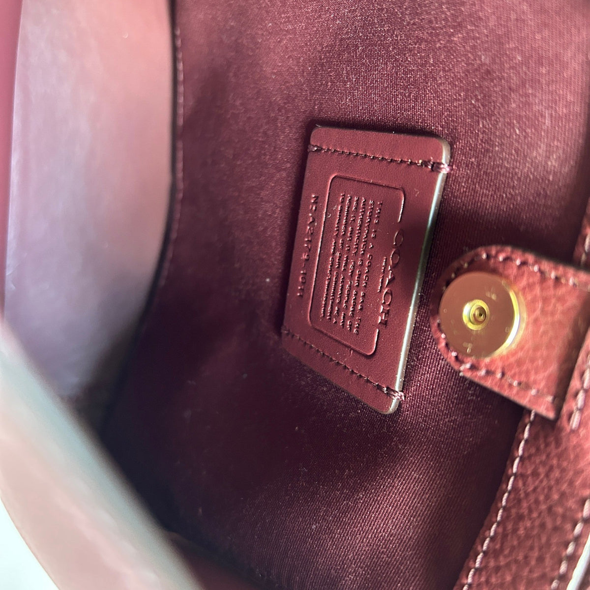 Coach Small Town Bucket Bag Pink Pebbled Leather Shoulder Bag Excellent6