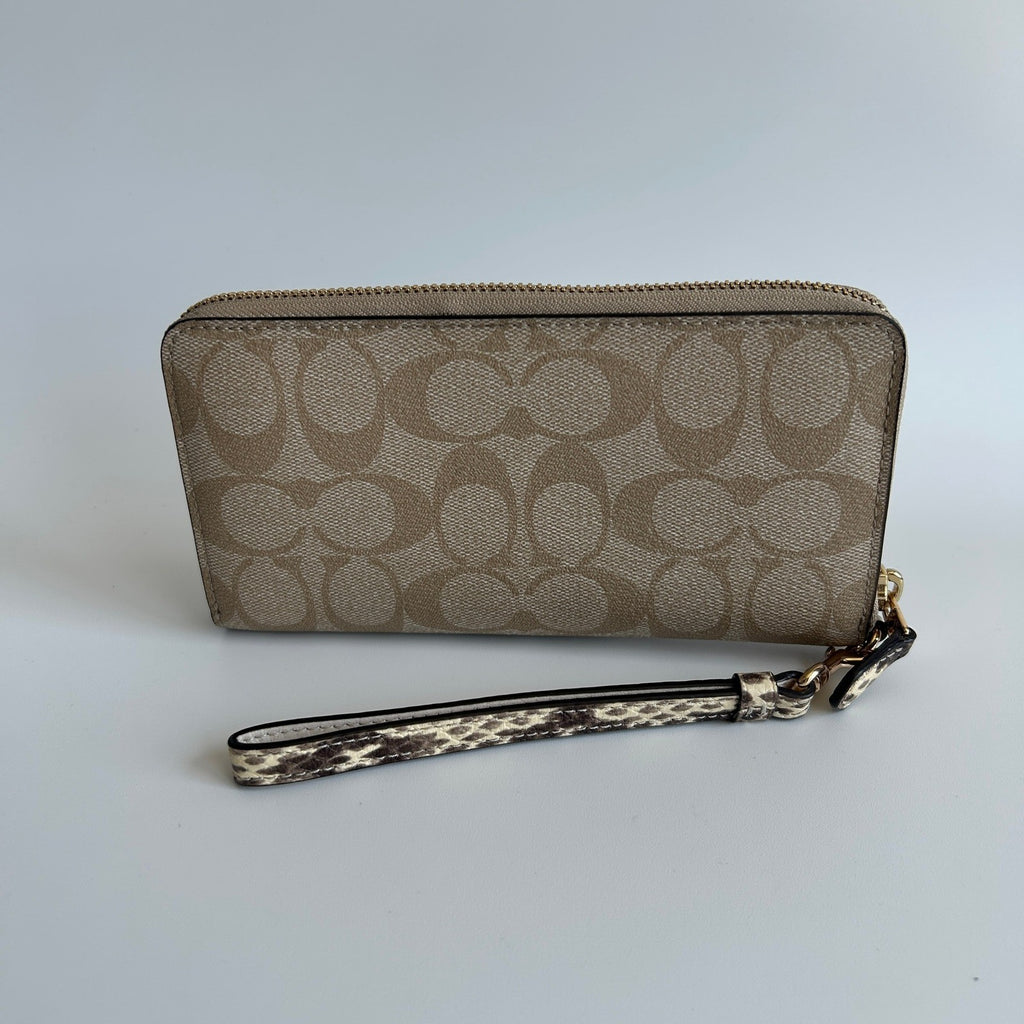 Coach Accordion Zip Khaki Chalk Canvas Leather Wallet Excellent1
