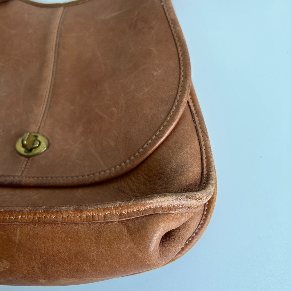 Coach Crescent Saddle 9235 British Tan Leather Shoulder Bag Good2
