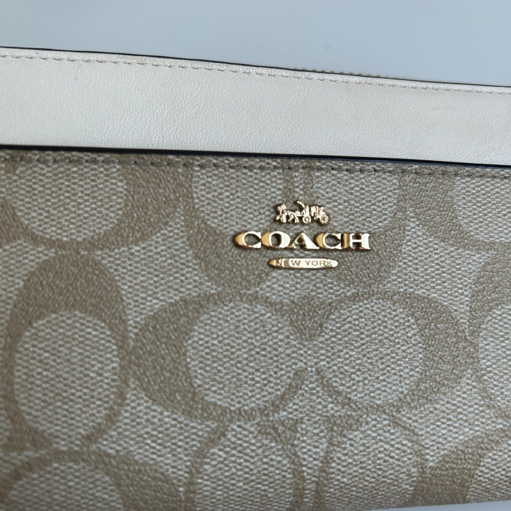 Coach Accordion Zip Khaki Chalk Canvas Leather Wallet Excellent2