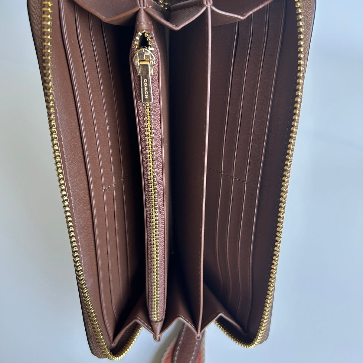 Coach Long Zip Around Wallet Brown Tan Signature Canvas Wristlet Excellent3