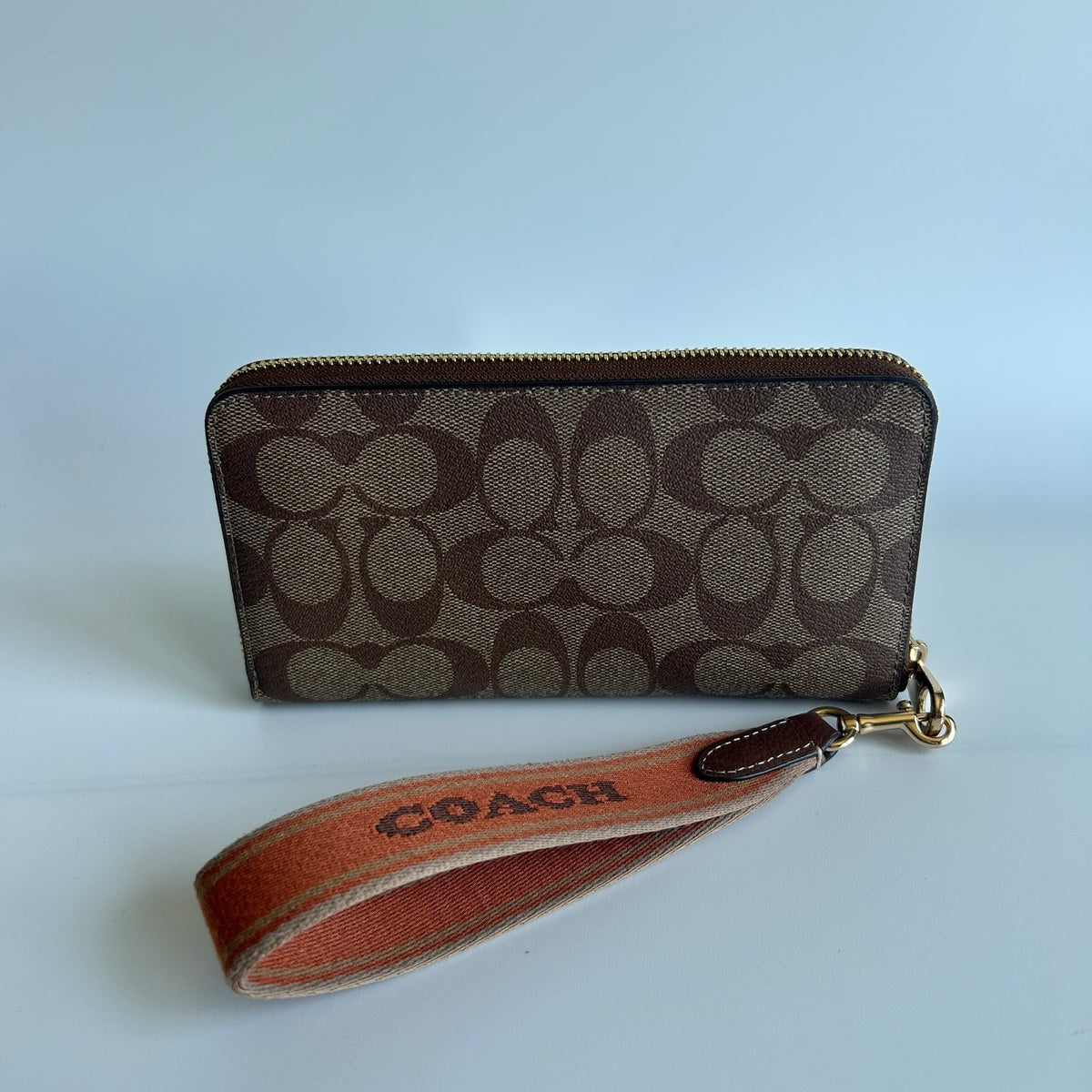 Coach Long Zip Around Wallet Brown Tan Signature Canvas Wristlet Excellent1