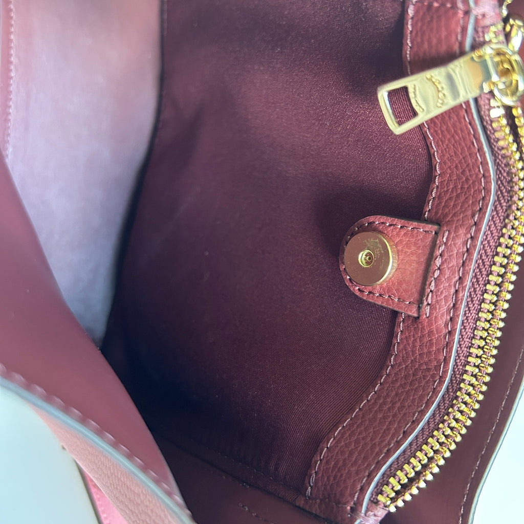 Coach Small Town Bucket Bag Pink Pebbled Leather Shoulder Bag Excellent8