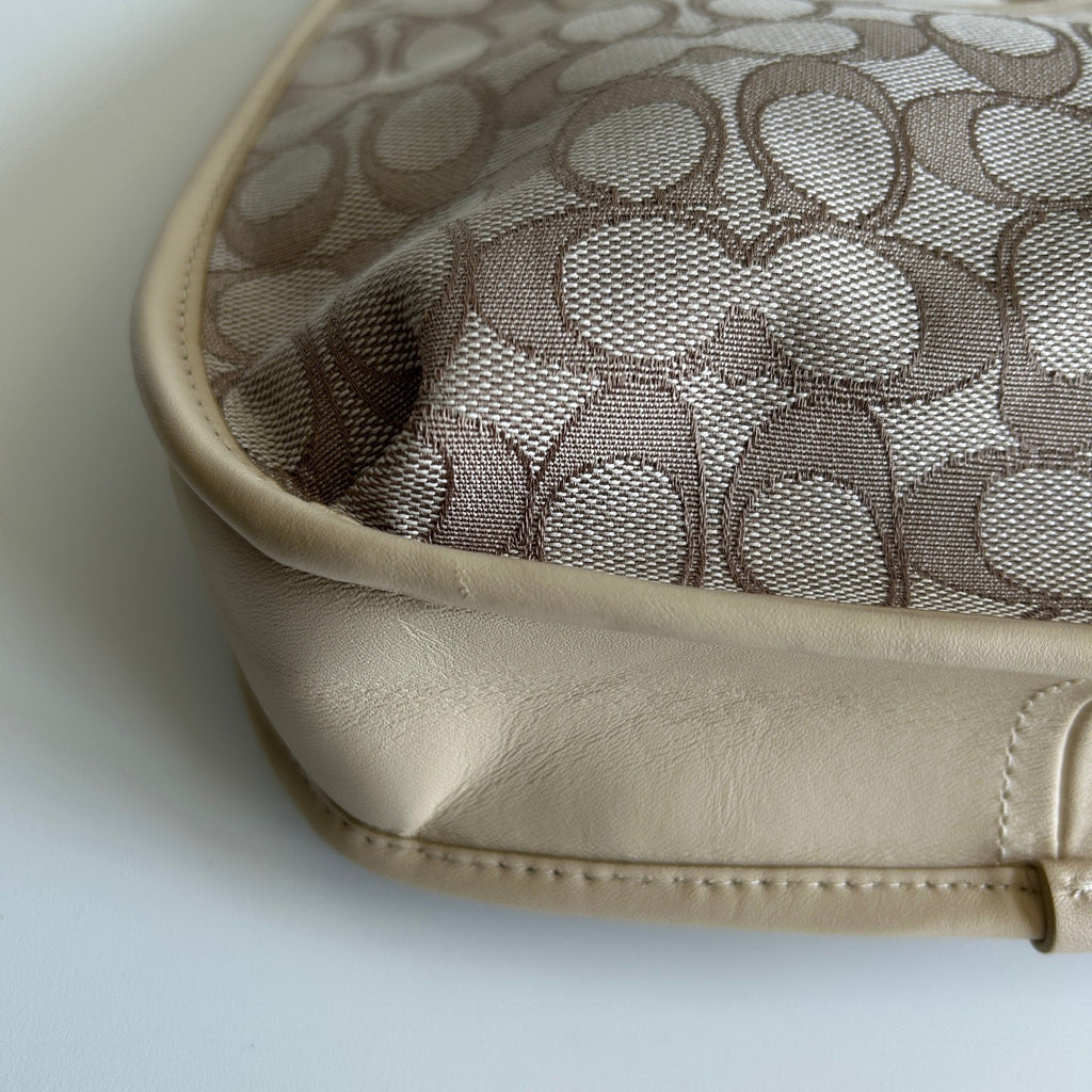 Coach Ergo C2588 Chalk White Signature Jacquard Leather Shoulder Bag Excellent4