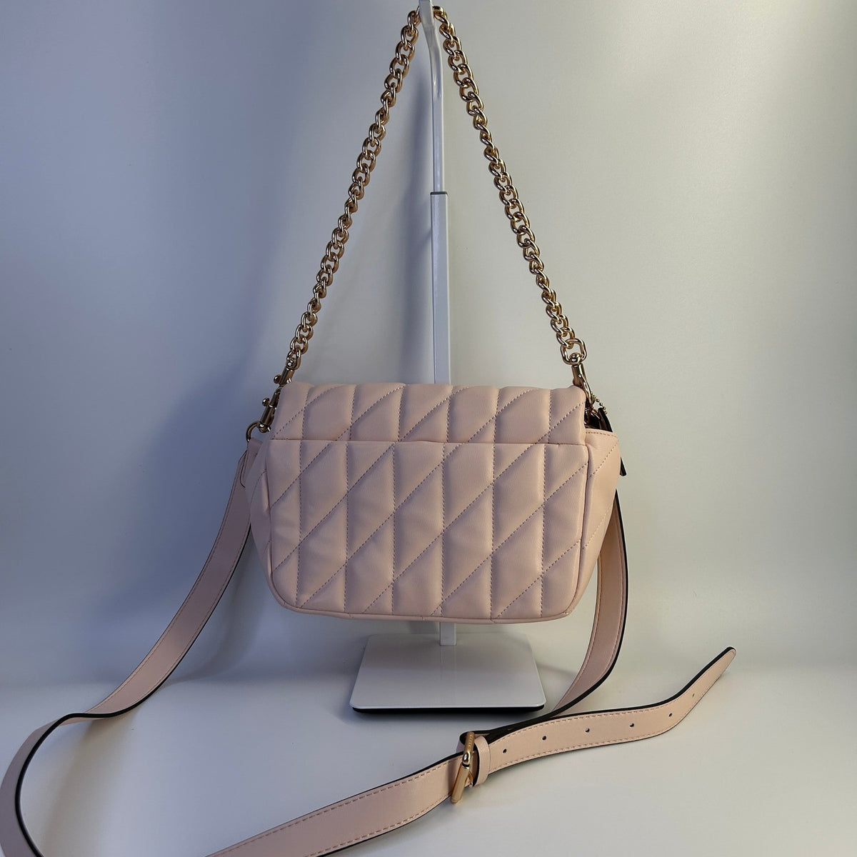 Coach Quinn Pink Quilted Leather Shoulder Bag CY663 Excellent1