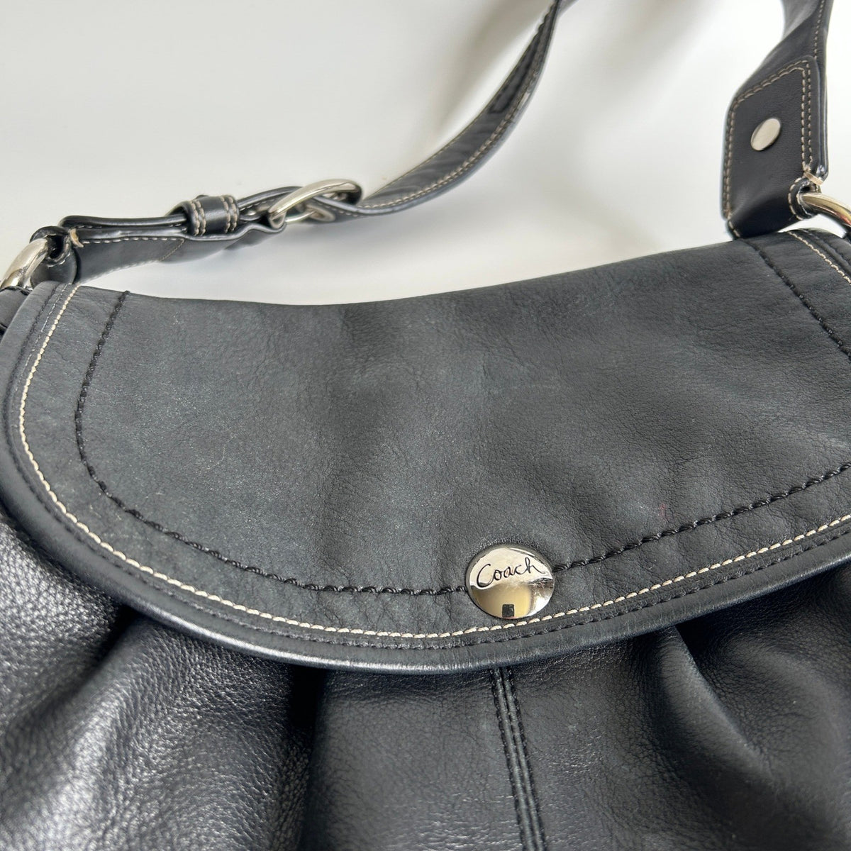 Coach Soho Pleated Flap Black Pebbled Leather Shoulder Bag Good9