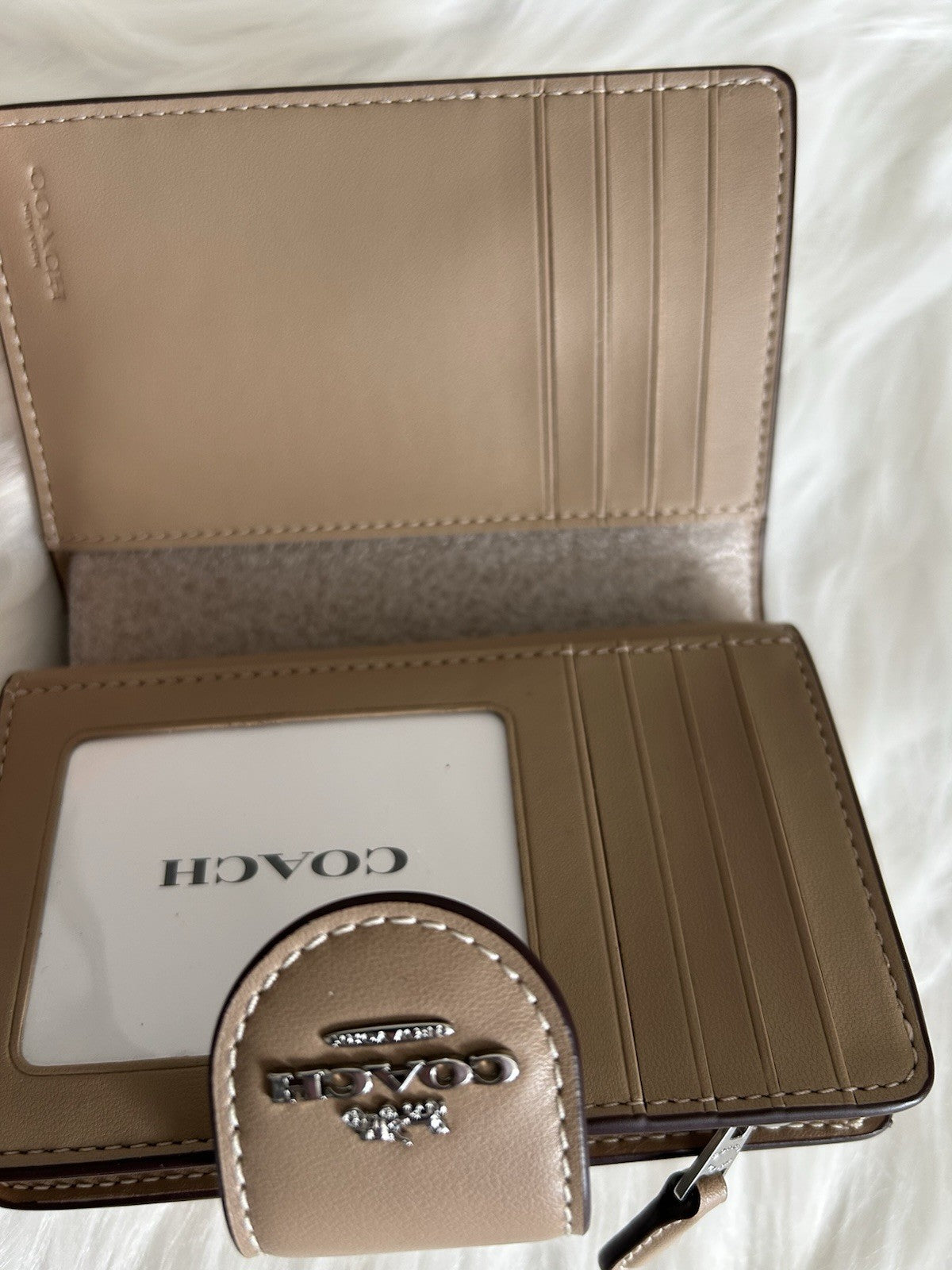 Coach Medium Corner Zip Wallet Sand Taupe Signature Canvas New2
