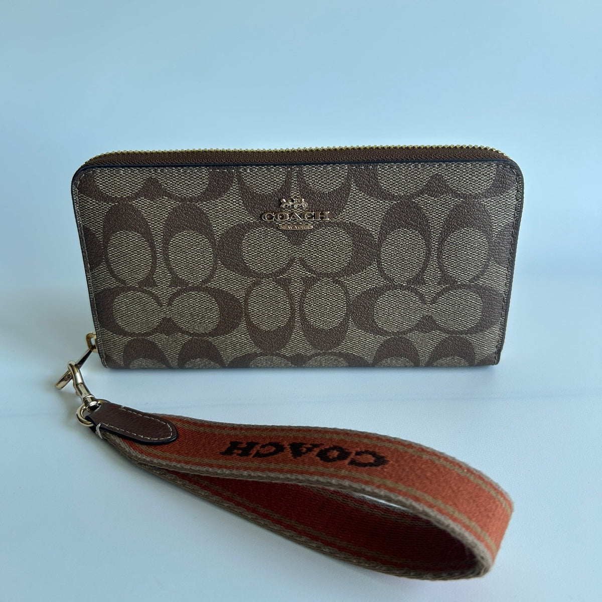 Coach Long Zip Around Wallet Brown Tan Signature Canvas Wristlet Excellent0