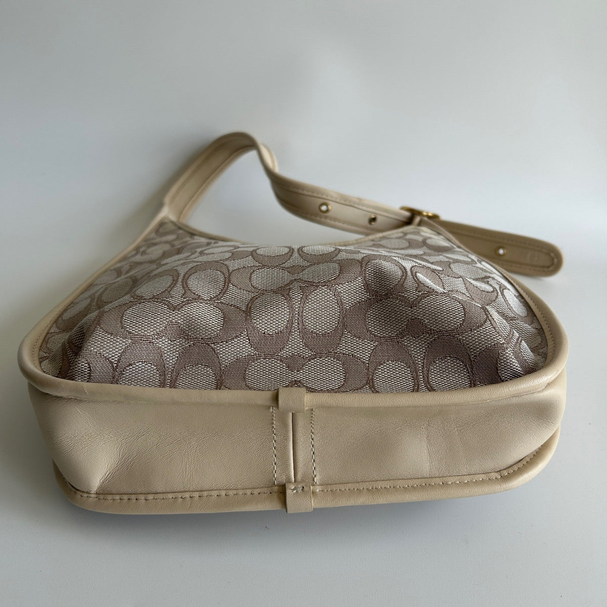 Coach Ergo C2588 Chalk White Signature Jacquard Leather Shoulder Bag Excellent3