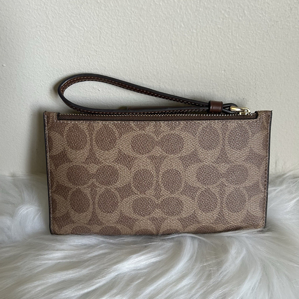 Coach Wynne Tan Rust Signature Coated Canvas Wristlet Wallet Excellent1