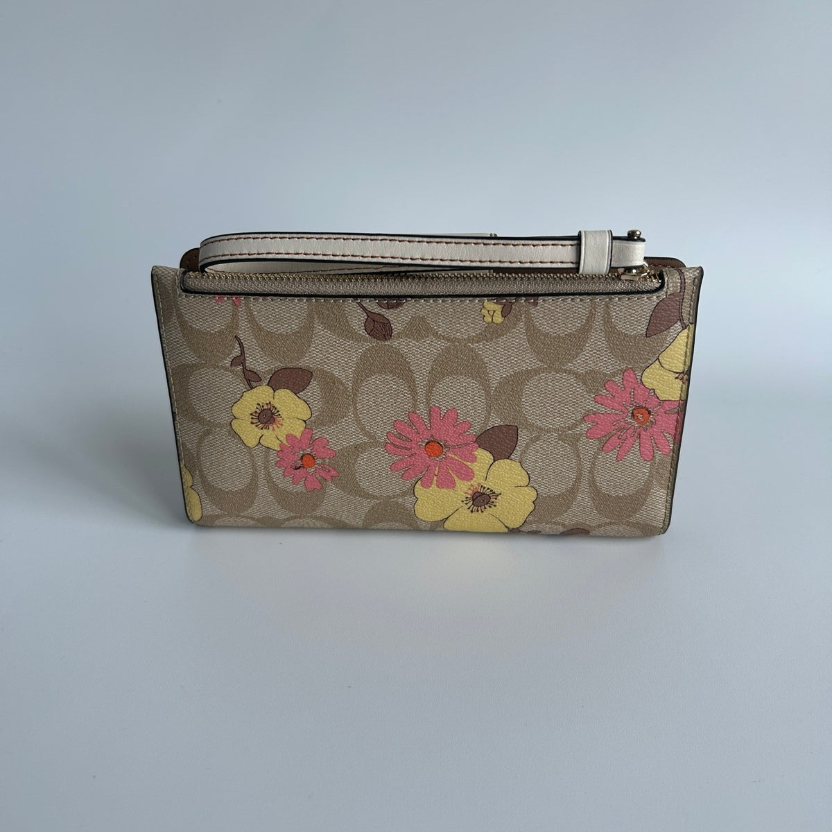 Coach Phone Wallet Khaki Floral Signature Canvas Leather Wristlet Excellent1