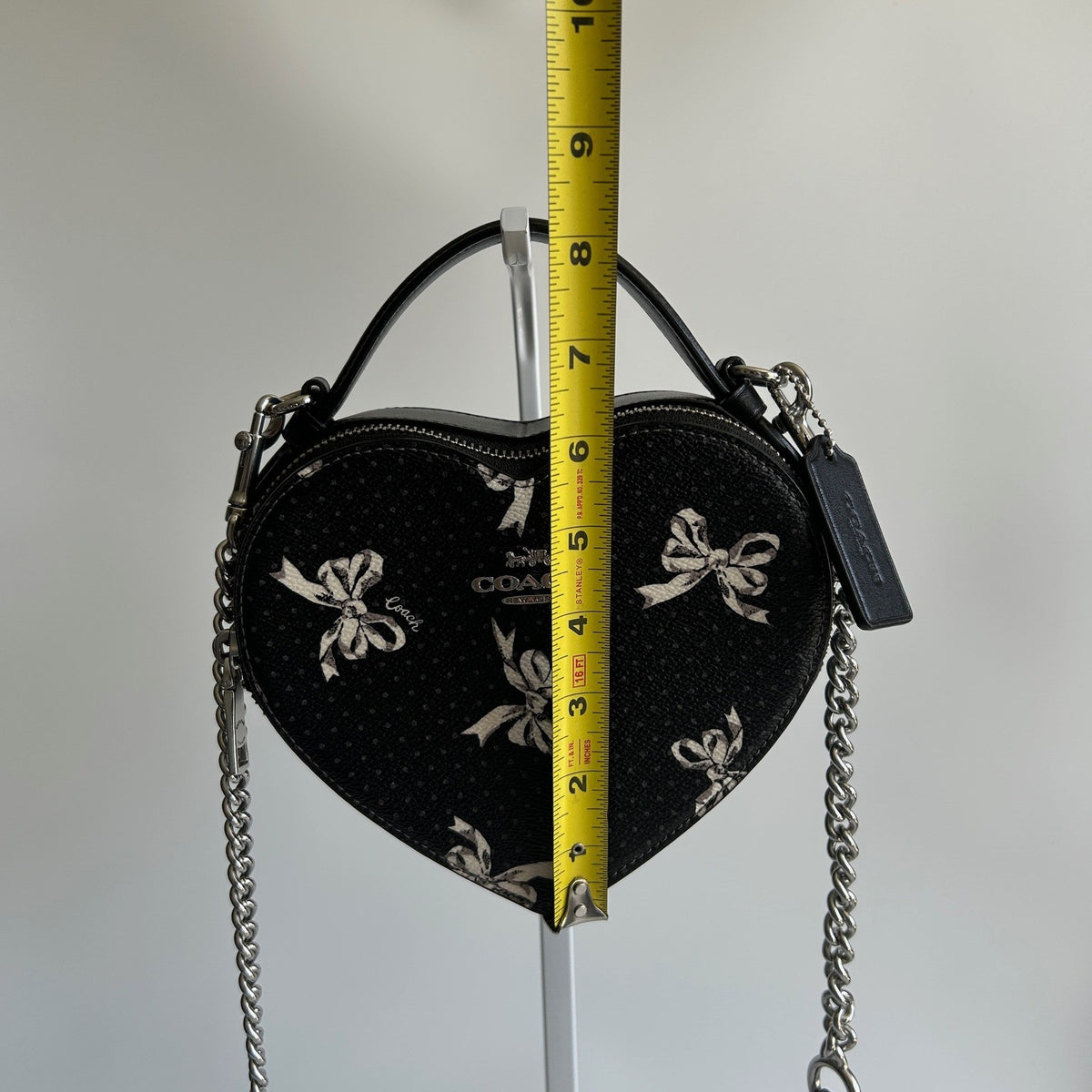 Coach Heart Crossbody Black Bow Print Coated Canvas Bag Excellent10