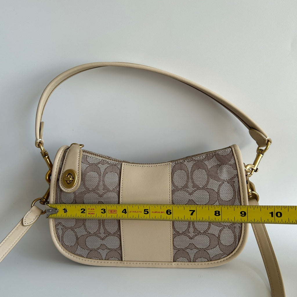 Coach Swinger Bag Chalk Beige Signature Jacquard Leather Shoulder Bag Excellent6