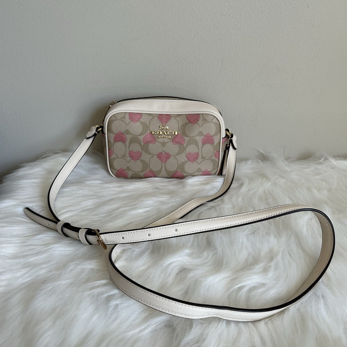 Coach Jamie Camera Bag Chalk Multi Signature Canvas Heart Crossbody Excellent1