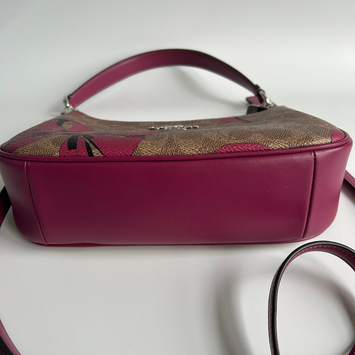 Coach Teri Shoulder Bag Khaki Pink Signature Canvas Bow Print Excellent3